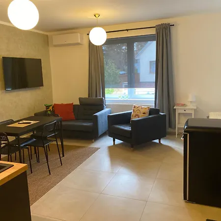 Mezidomi Apartment Budyne nad Ohri Exterior photo